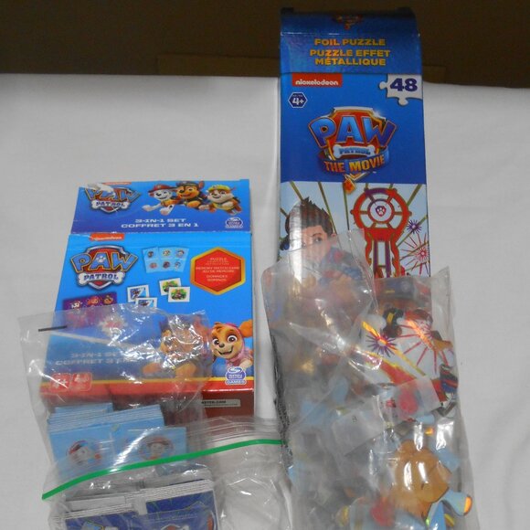 LOT 2 PAW PATROL 48 PC FOIL PUZZLE & 3-IN-1 24 PC PUZZLE & DOMINOES GAME AGES 4+ - Picture 5 of 9